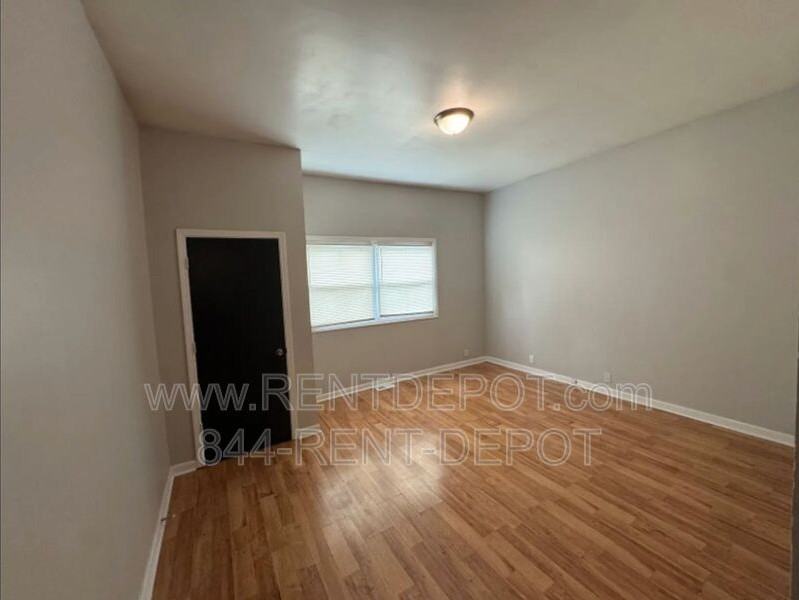 1013 N 2nd Ave - Photo 3 of 12