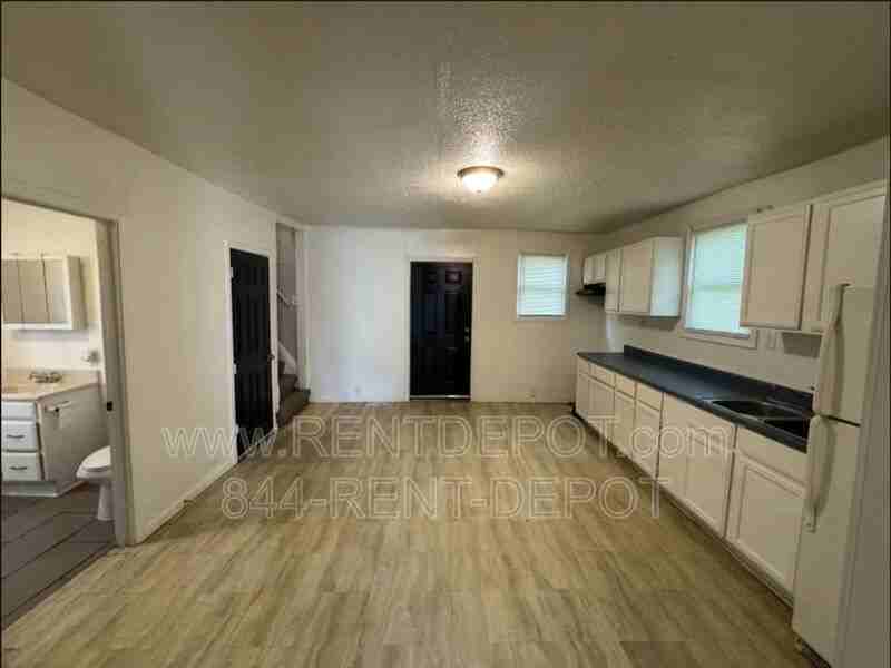 1013 N 2nd Ave - Photo 5 of 12