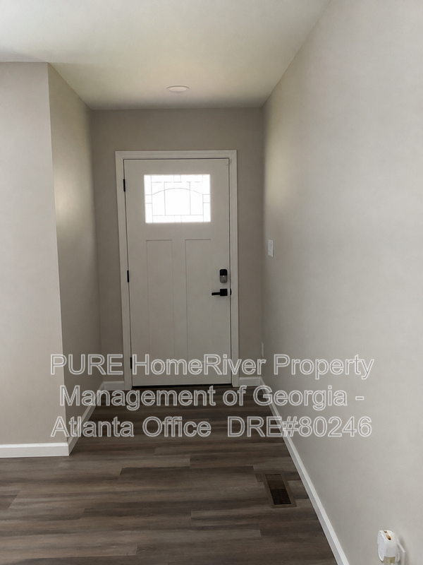 1880 Dorsey Ave - Photo 2 of 20