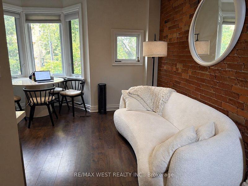 28 Spencer Avenue - Photo 5 of 28