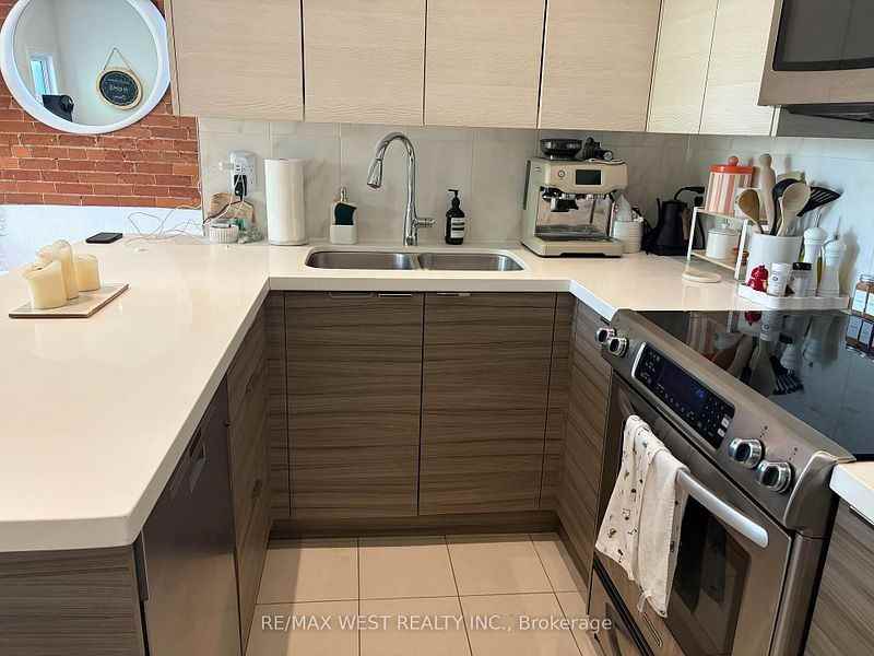 28 Spencer Avenue - Photo 7 of 28