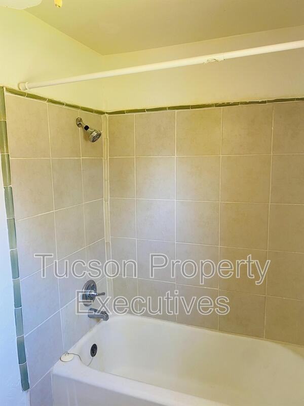 219 E Blacklidge Dr - Photo 6 of 22