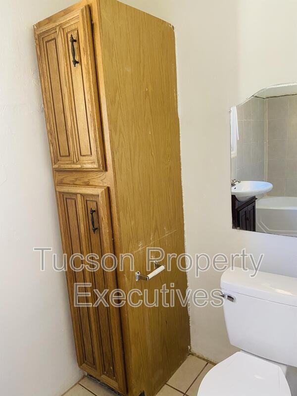 219 E Blacklidge Dr - Photo 7 of 22