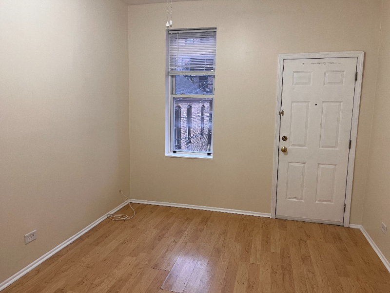 1356 N Greenview Ave #1R - Photo 2 of 11