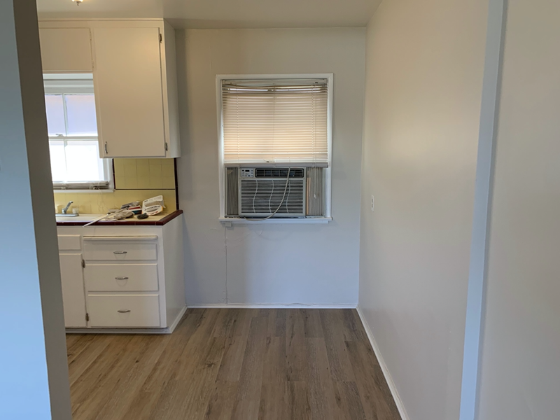 560 N 2nd St - Photo 3 of 9
