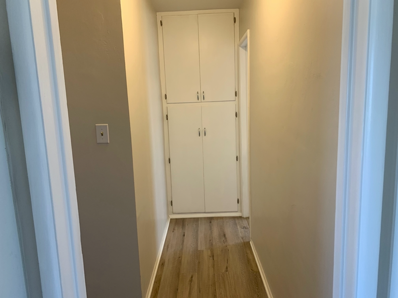 560 N 2nd St - Photo 6 of 9