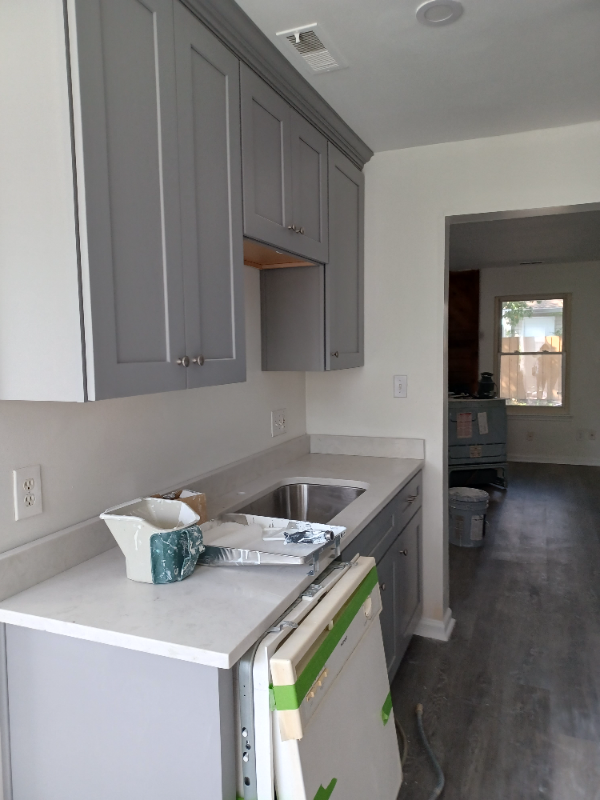 334 Falling Ln - Photo 5 of 12