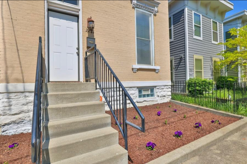 2281 Loth St - Photo 3 of 16