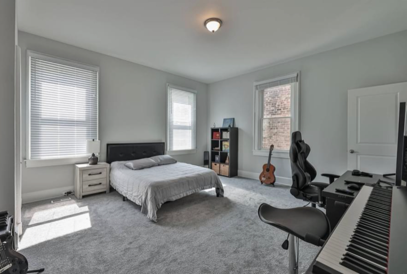 2281 Loth St - Photo 4 of 16
