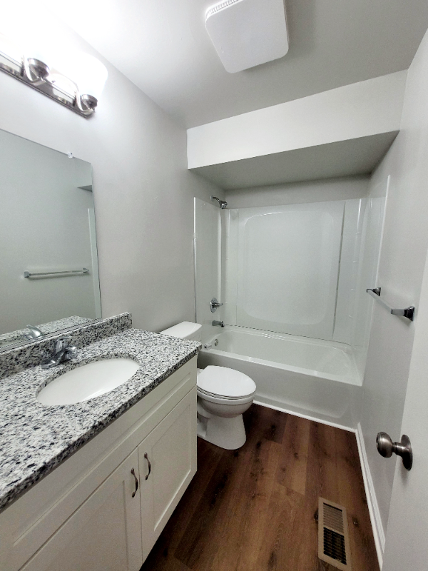 8 Bainbridge Ave #A - Photo 3 of 7