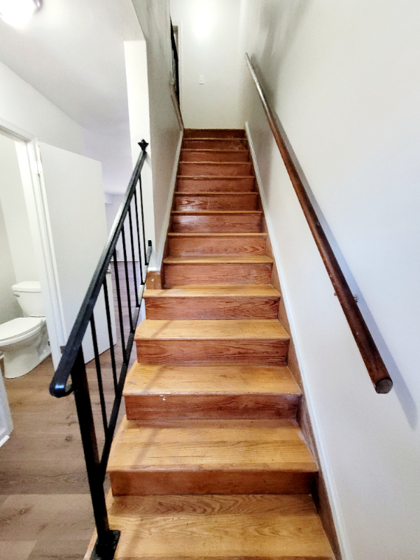 8 Bainbridge Ave #A - Photo 5 of 7