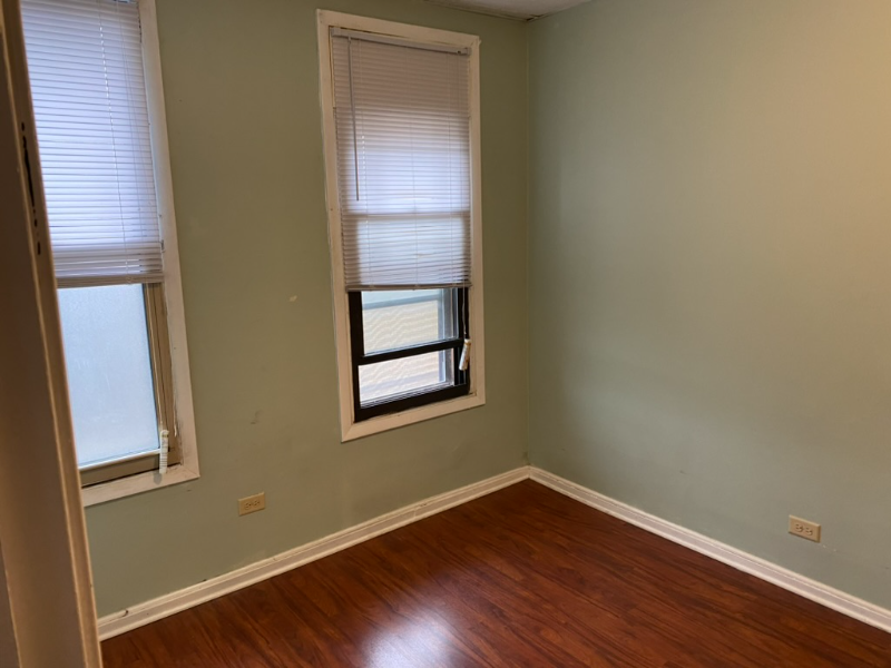 2988 S Archer Ave #2R - Photo 7 of 7