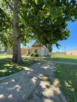 featured image of 907 W Oklahoma Ave