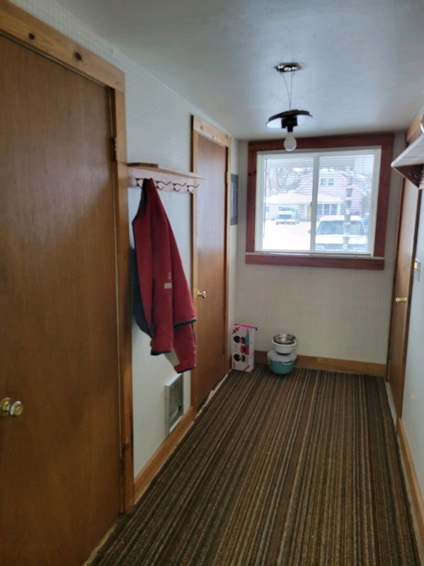 711 5th Ave #A - Photo 2 of 13