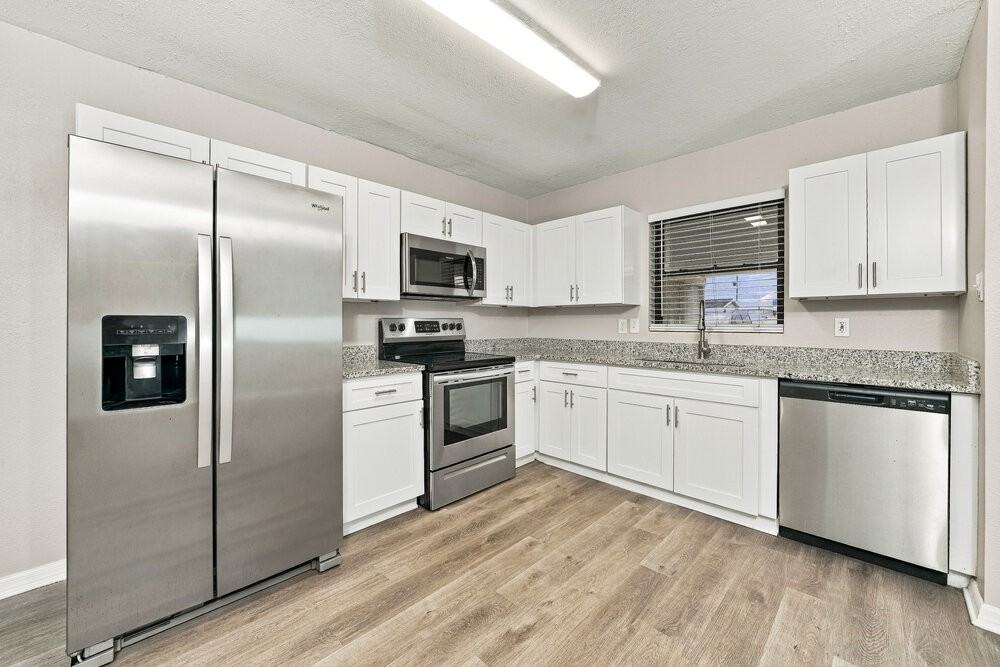 1827 Rotary Dr - Photo 5 of 16