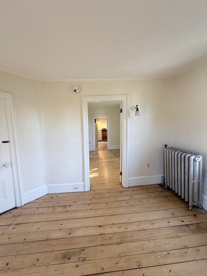 51 Loomis St #3 - Photo 5 of 14