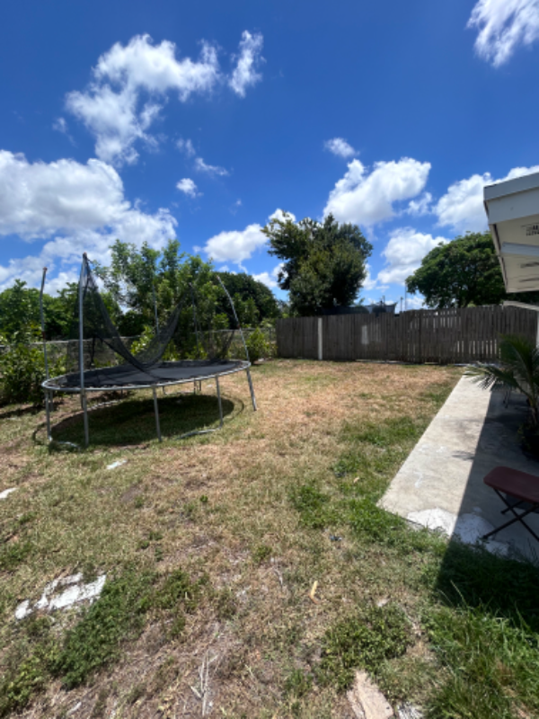 Sw 37th Mnr #ROOM - Photo 3 of 14