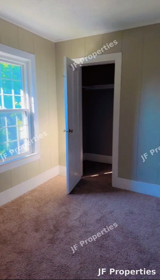 881 Babbitt Rd - Photo 2 of 5