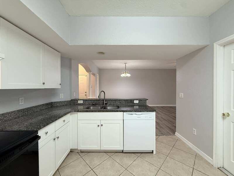 429 Newmont Cir - Photo 7 of 43