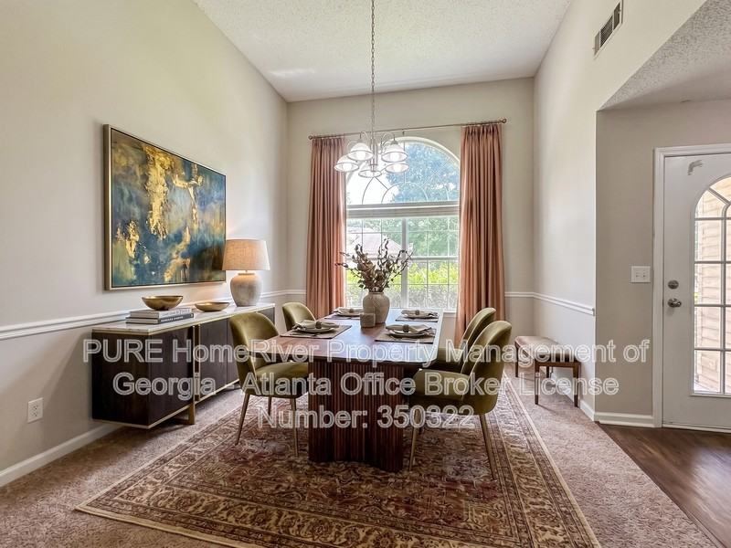 1017 Maris Ln - Photo 3 of 29