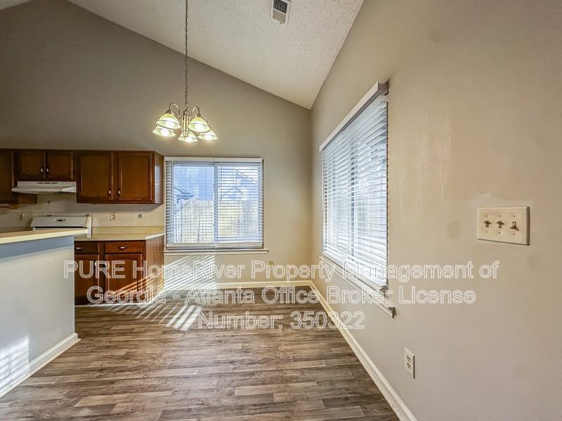 5724 Rex Mill Crk - Photo 2 of 25
