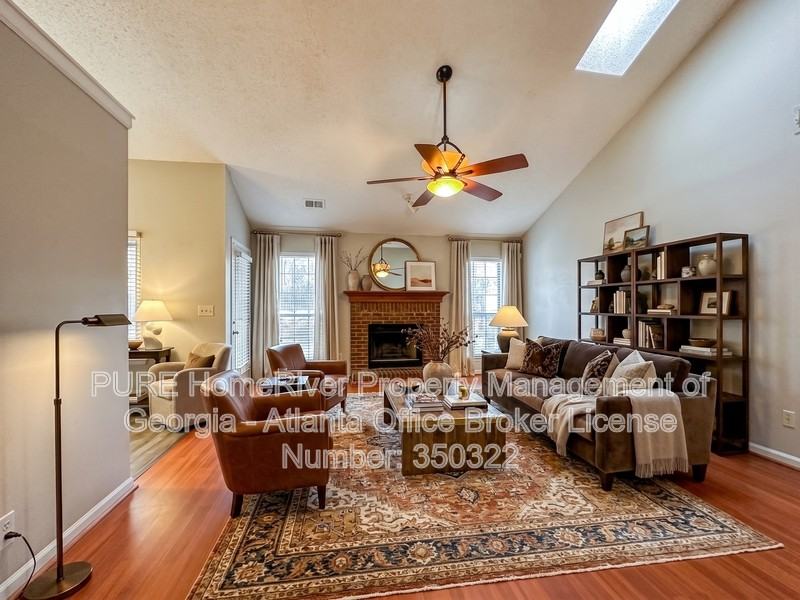 5724 Rex Mill Crk - Photo 4 of 25