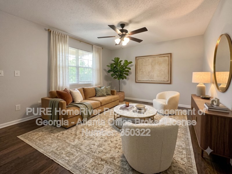 555 Browning Cir - Photo 3 of 26