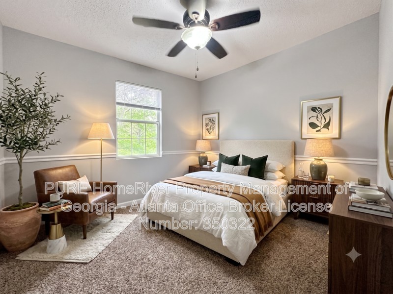 555 Browning Cir - Photo 5 of 26