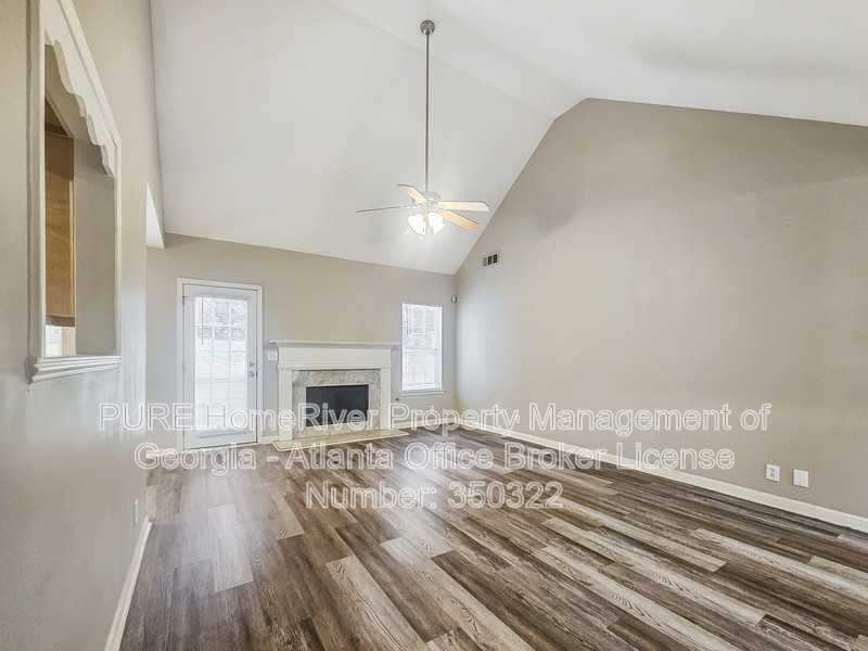 35 Chapman Way - Photo 6 of 23