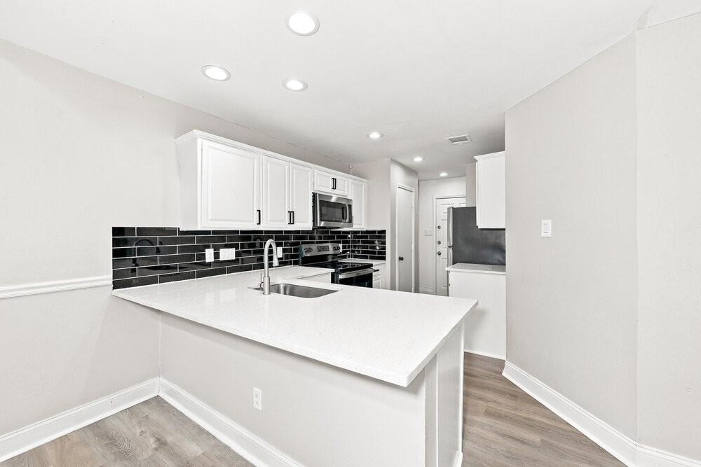 1125 Harvest Hill Ln - Photo 7 of 17