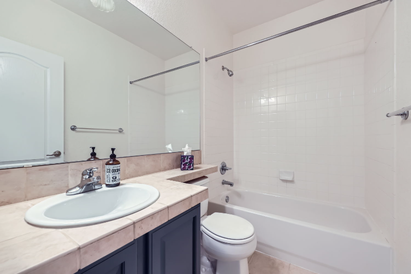 10436 Norfolk Ct - Photo 6 of 20