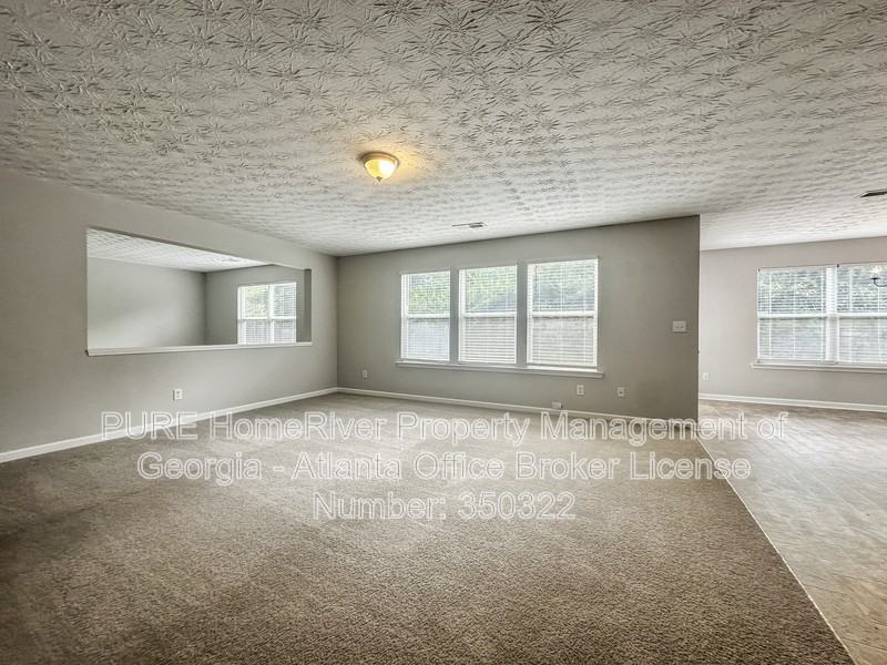 2613 Waterdale Rd Sw - Photo 6 of 26