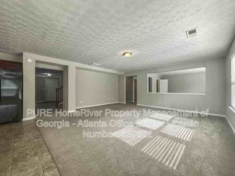 2613 Waterdale Rd Sw - Photo 7 of 26