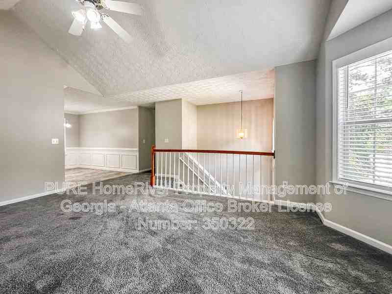 335 Paradise Dr - Photo 7 of 26
