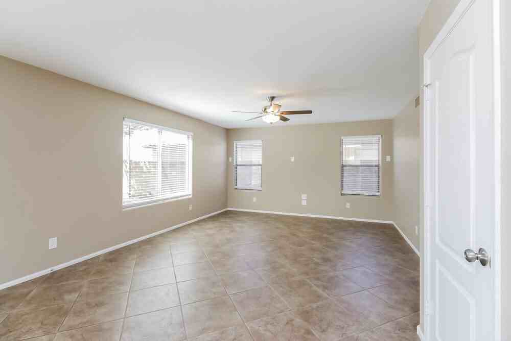 65 W Dexter Way - Photo 4 of 17