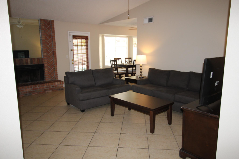 3731 E Hampton Ave - Photo 7 of 28