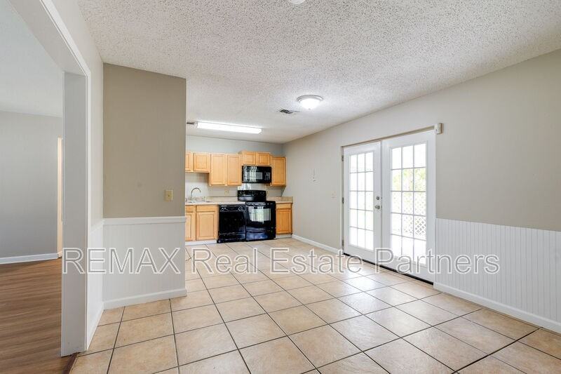 605 Hacienda Ave - Photo 6 of 21