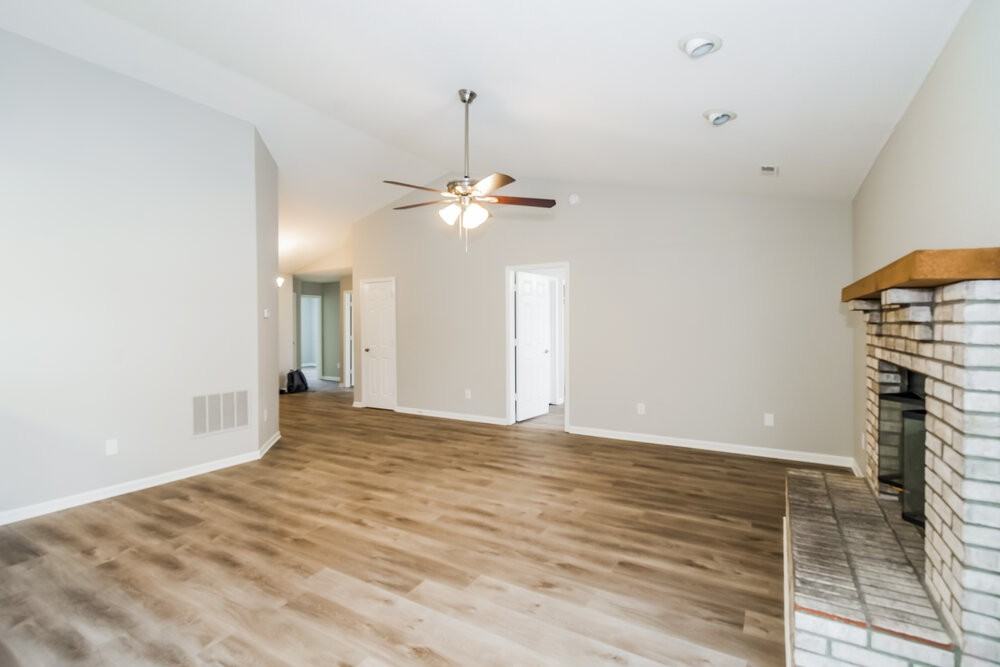 7645 Blue Willow Dr - Photo 4 of 16