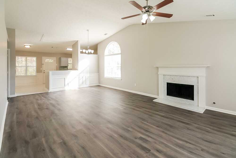 350 Emerald Green Ct - Photo 3 of 15