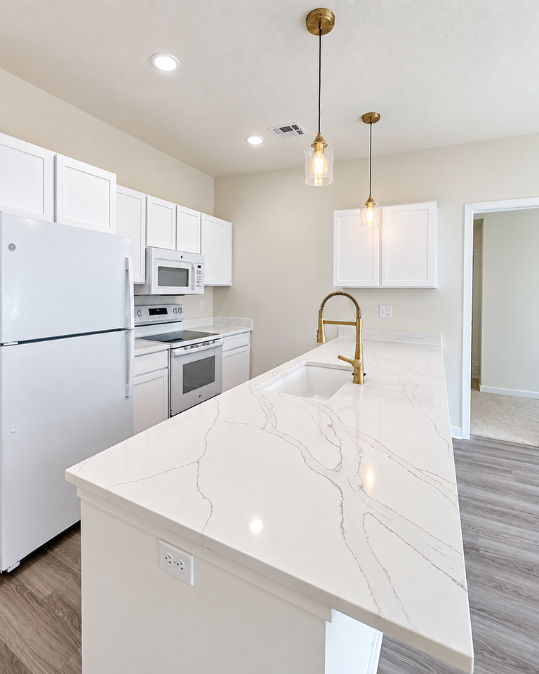 1621West Apartments - Photo 5 of 36