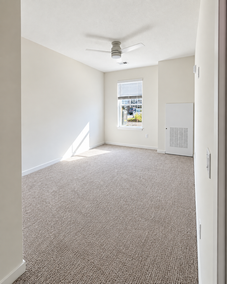 1621West Apartments - Photo 6 of 36