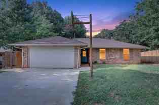 1015 Crown Dr - Photo 1 of 1