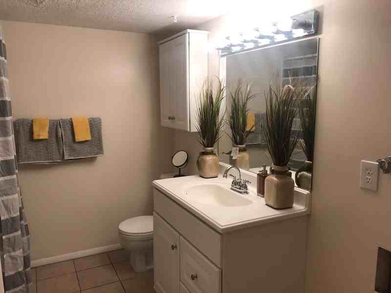 702 Eastside Dr #1 - Photo 5 of 10