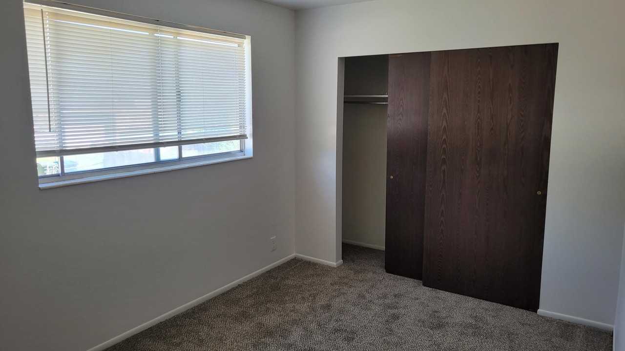 3191 S Hammonton Cir #B - Photo 4 of 8