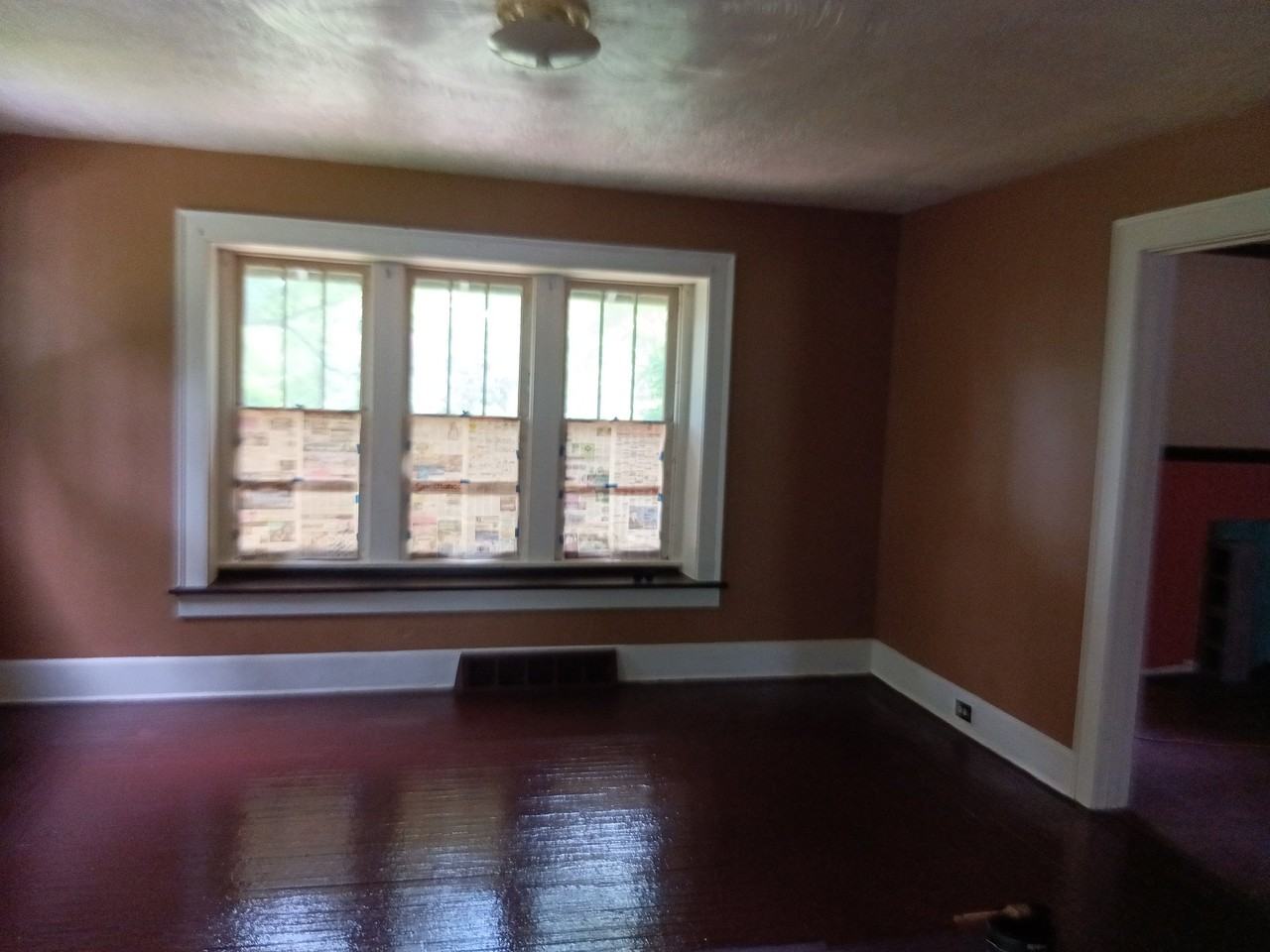 123 Hill St - Photo 4 of 11