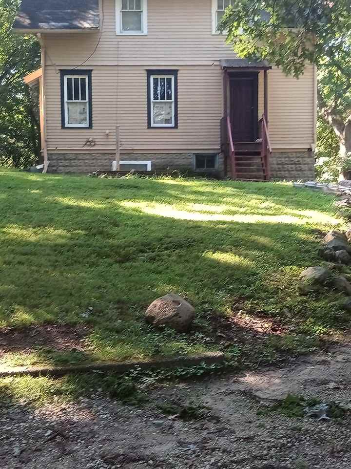 123 Hill St - Photo 7 of 11