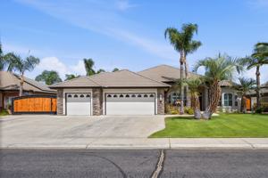 featured image of 14728 Redwood Springs Dr