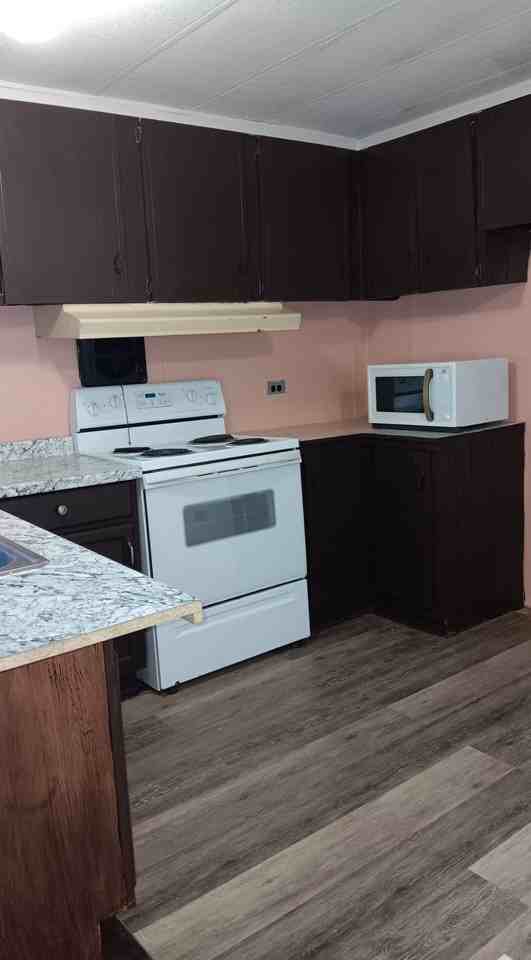 2635 E Palmetto St - Photo 2 of 20