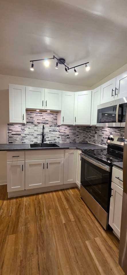 55 W Louther St #3 - Photo 3 of 13