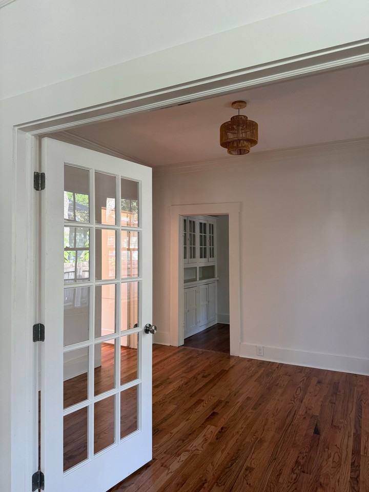 1423 20th St - Photo 7 of 9